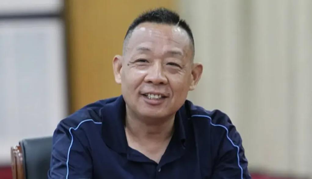 胖东来这次真把顾客“开除”了！员工被打后反手起诉：顾客是上帝，但上帝也不能耍流氓