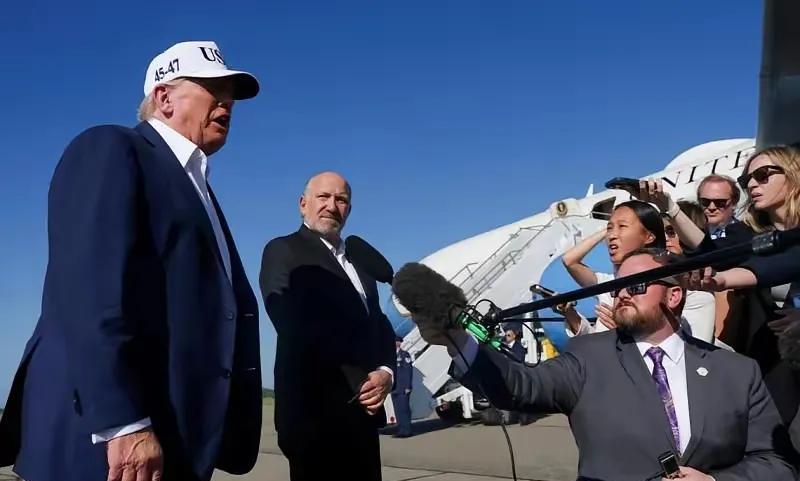 怂了，特朗普又把设定的关税最后期限改了。7月6号，特朗普和商务部长卢特尼克又被