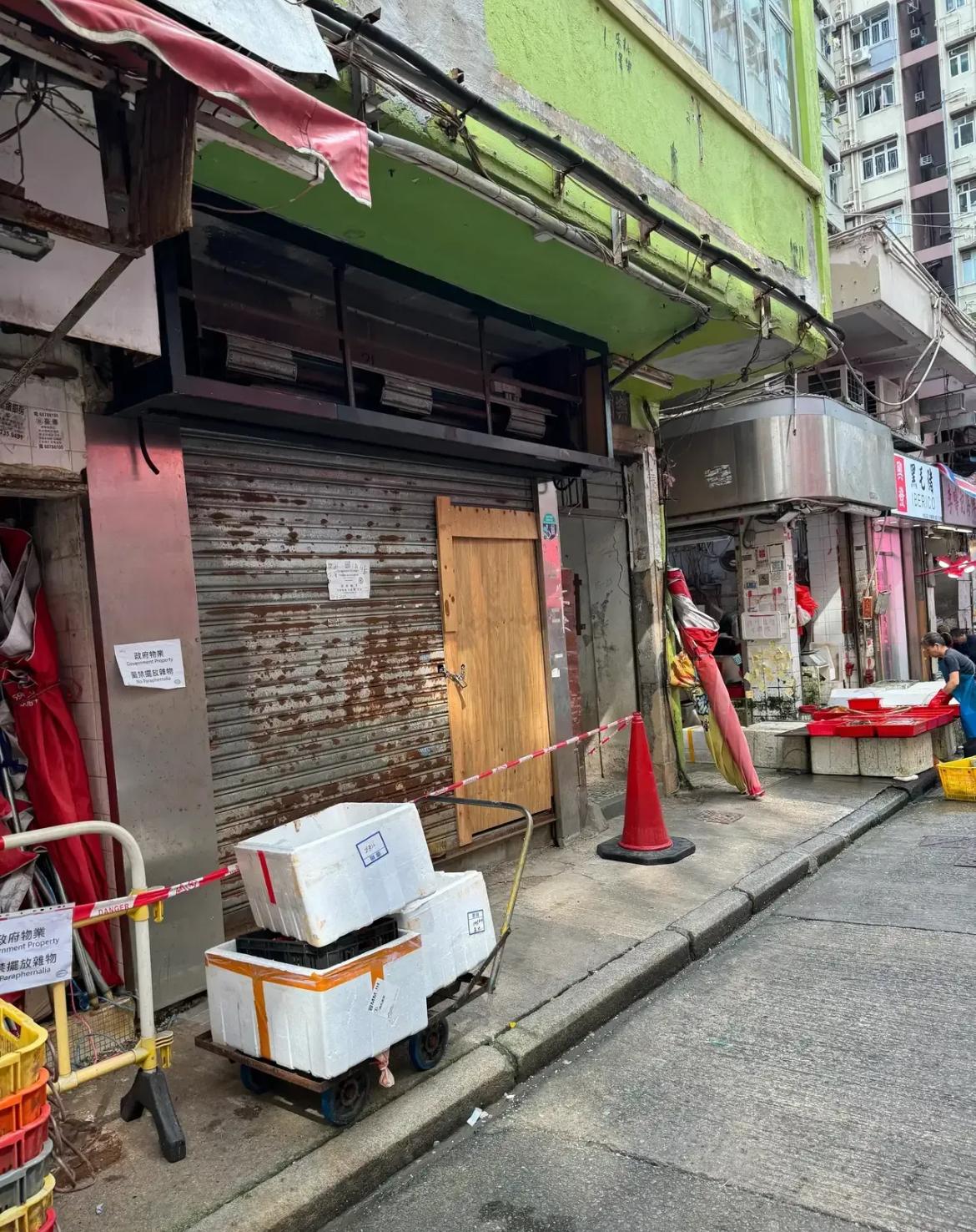 当年那些拒绝说普通话客户，只接粤语和英语客户的香港商户，如今彻底尝到了苦果。一波