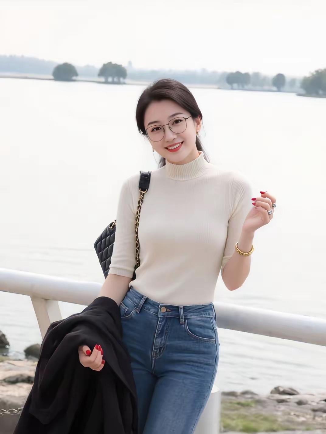人的一生求什么人生没有完美，幸福没有满分，时光静好，不攀比不期望，把心归零，微笑