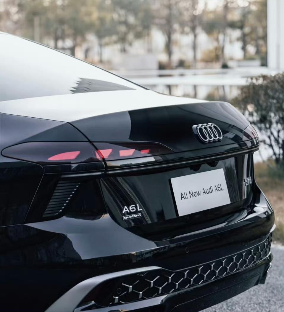 allnew的奥迪a6马上要来了！新车有商务与运动两种外观风格可选，