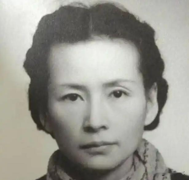 梁思成亲笔信首度曝光：信中向挚友费正清坦言，林徽因与金岳霖为何长期毗邻而居，这段