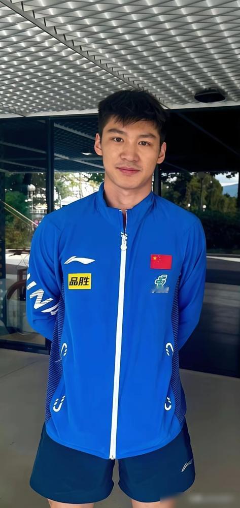 成绩一塌糊涂，国家队却当宝？薛飞这事我真服了！近30岁的老将，国际比赛输多赢
