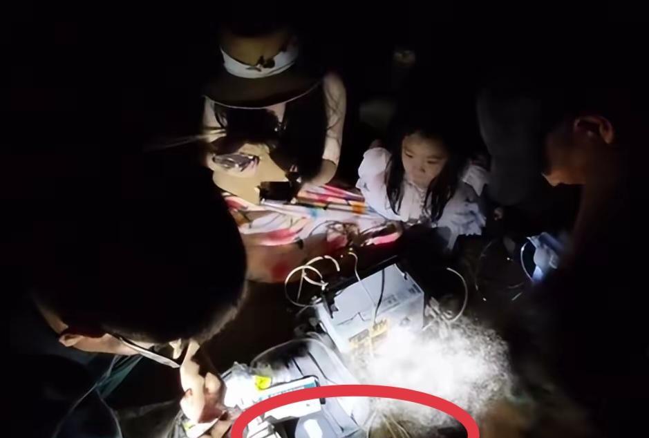 男子三亚游泳溺亡这事，换位思考一下，谁能在这个时候还能保持冷静的。更何况他妻子