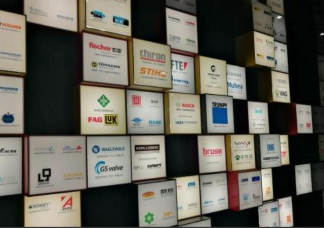 德国把好几个国家级重点实验室搬到了中国，而且是整个团队带家属过来的，江苏苏州太仓