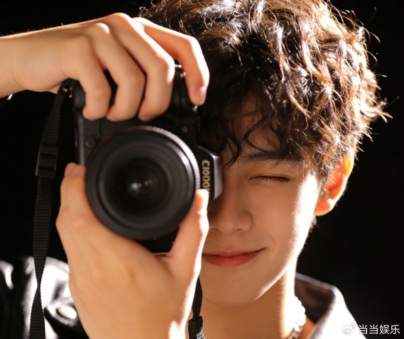 何洁再次又再次再又因一张嘴登上热搜了，此次并非四个孩子的花费，也不是与姐姐们的矛