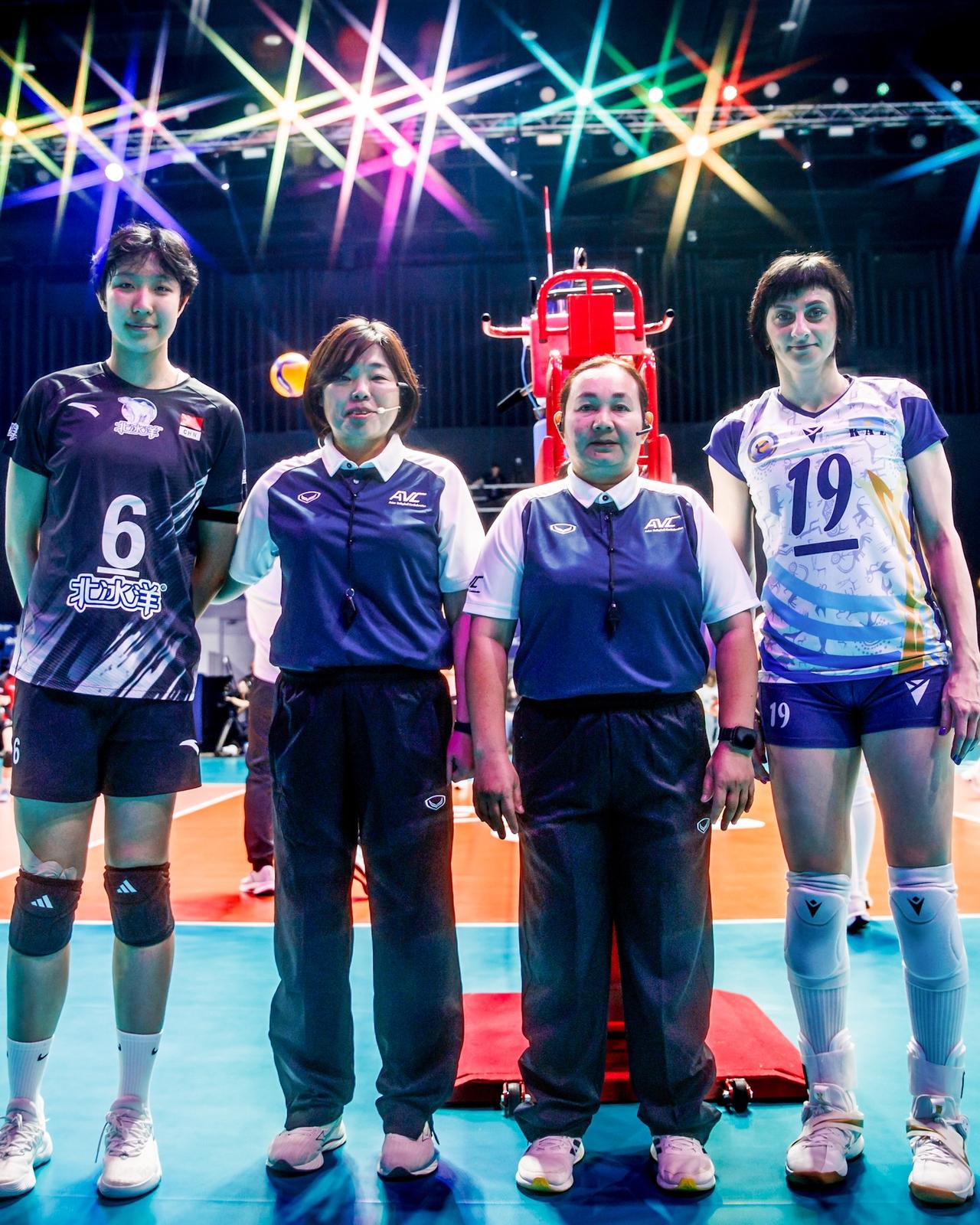 【北京女排亚冠五局失利无缘四强】获得排超联赛第五名的北京女排换了意大利外教穆
