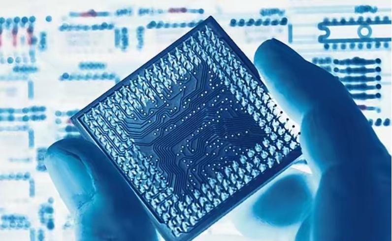 一直吊着的心落地了，中国拒绝了美国H200芯片的进口！这消息太让人痛快了，大