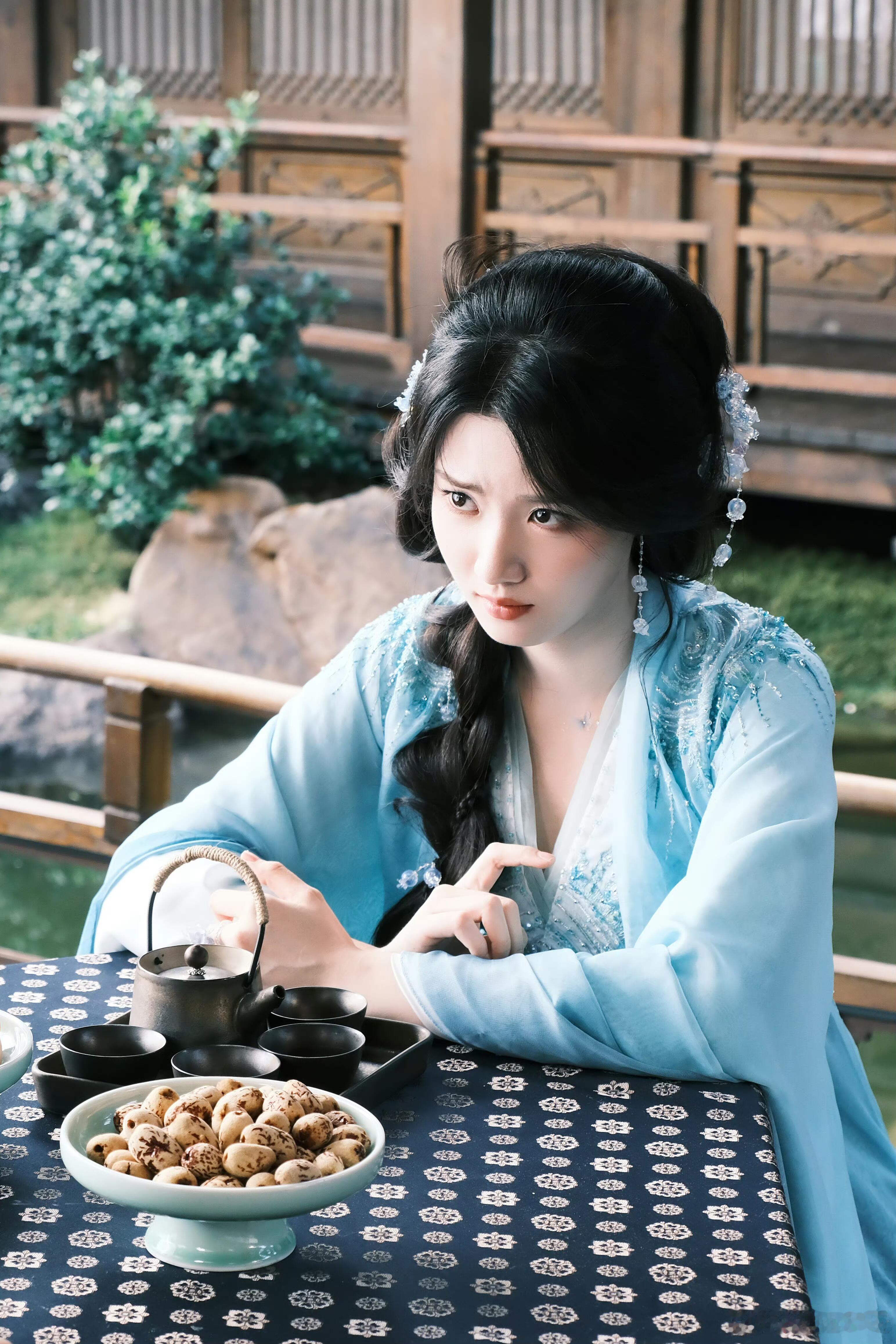 卢昱晓一组明意～卢昱晓｜​​​