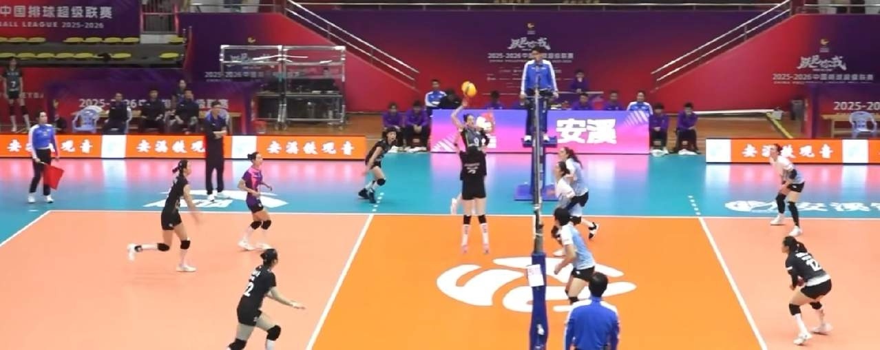 女排联赛，北京女排大比分3：0胜了福建女排，这场比赛，也是一场没有多少悬念的比赛