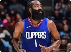 最近4场比赛的哈登，场均34分9.8篮板8.8助攻，可以说梦回巅峰！17号打