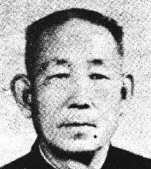1944年11月，伪军司令莫正民准备率三千多部下起义。这时，日军少佐打来电话：“