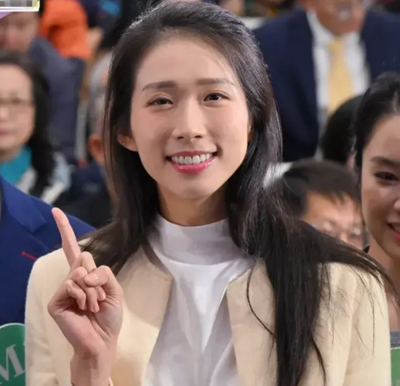 有些女人天生就是享福的命。你就说奥运冠军江旻憓吧。她1994年出生，是家