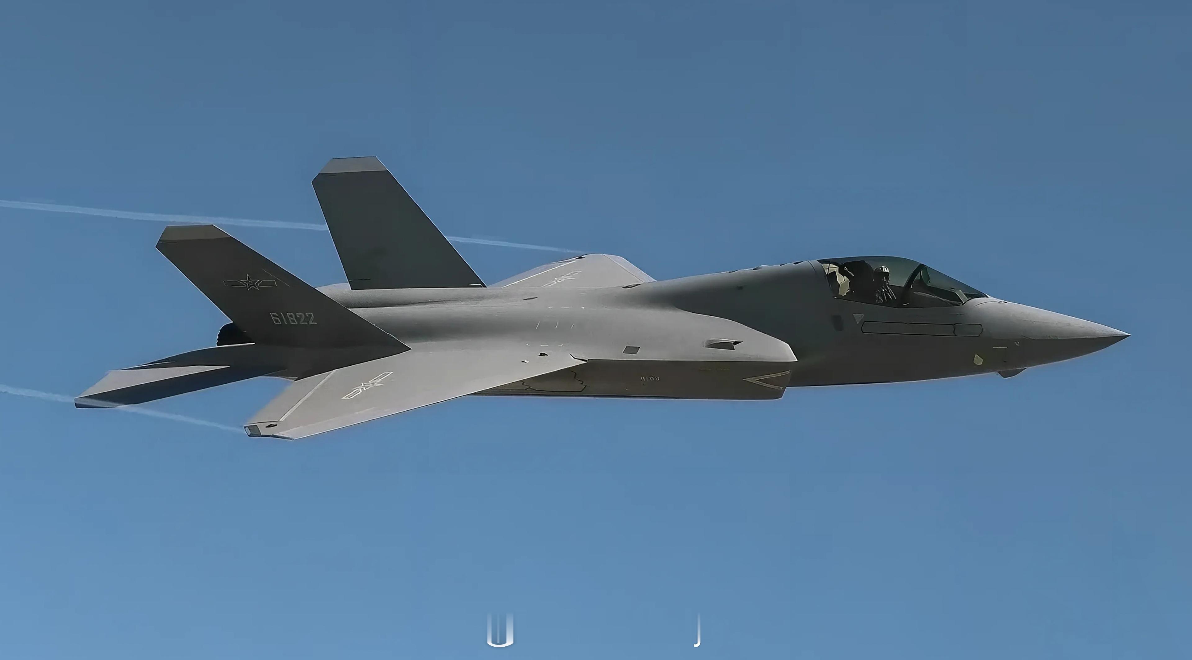 歼-35A空对空好图阅兵镜头里的大国重器190视角​​​