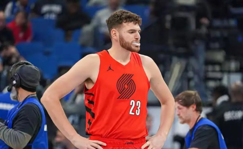 其实杨瀚森也还好，毕竟只是一年级的新秀，无论被DNP或是被下放发展联盟，都是可以