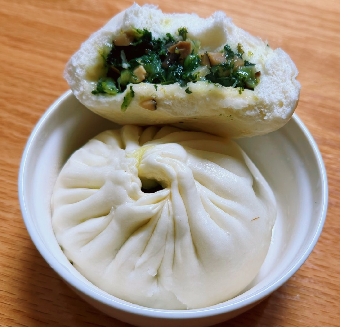 最近特喜欢吃菜包比肉包好吃