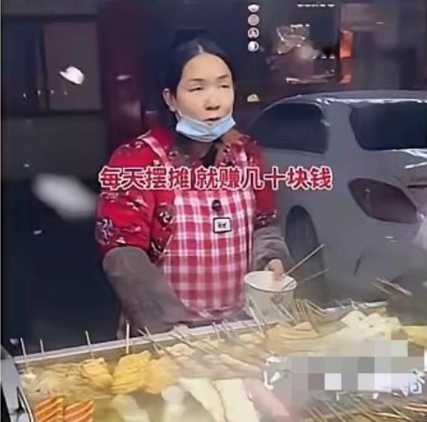 浙江一男子离婚五年后，创业成功赚了600多万。他回老家街头，竟偶遇前妻在寒风中摆