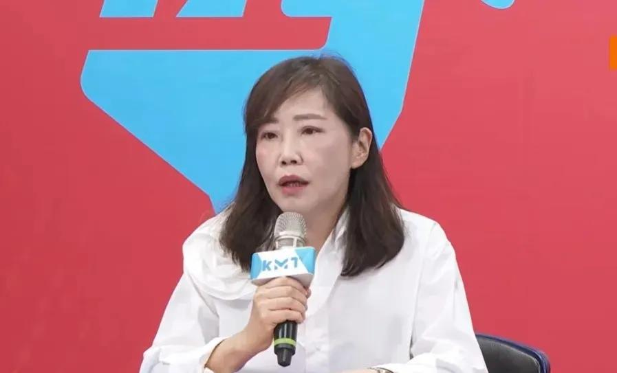 针对赵少康声称“好意提醒军购案却遭国民党中央骂”的言论，国民党文传会主委尹乃菁回