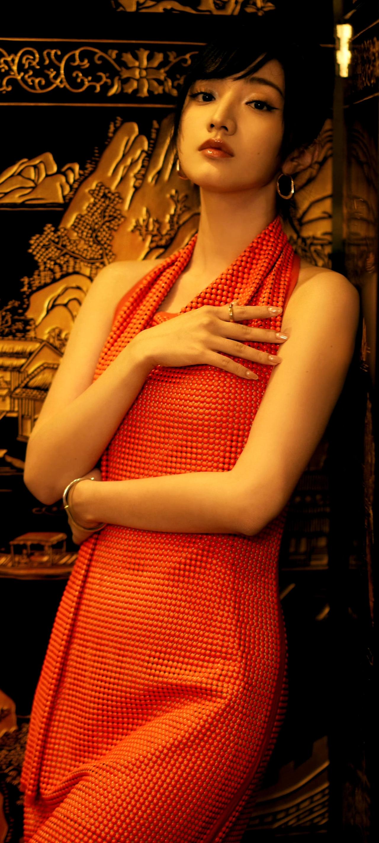 黄羿，复古东方韵味，红衣美人惊艳亮相古韵红衣女神每日美图鉴赏黄羿明星穿搭