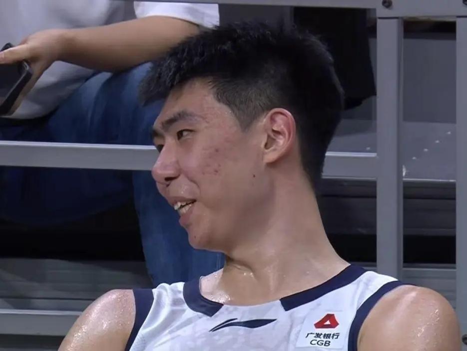 内线迎来新生力量，张家睿上调缓解宏远用人压力即便天赋内线徐昕短期内难以回归
