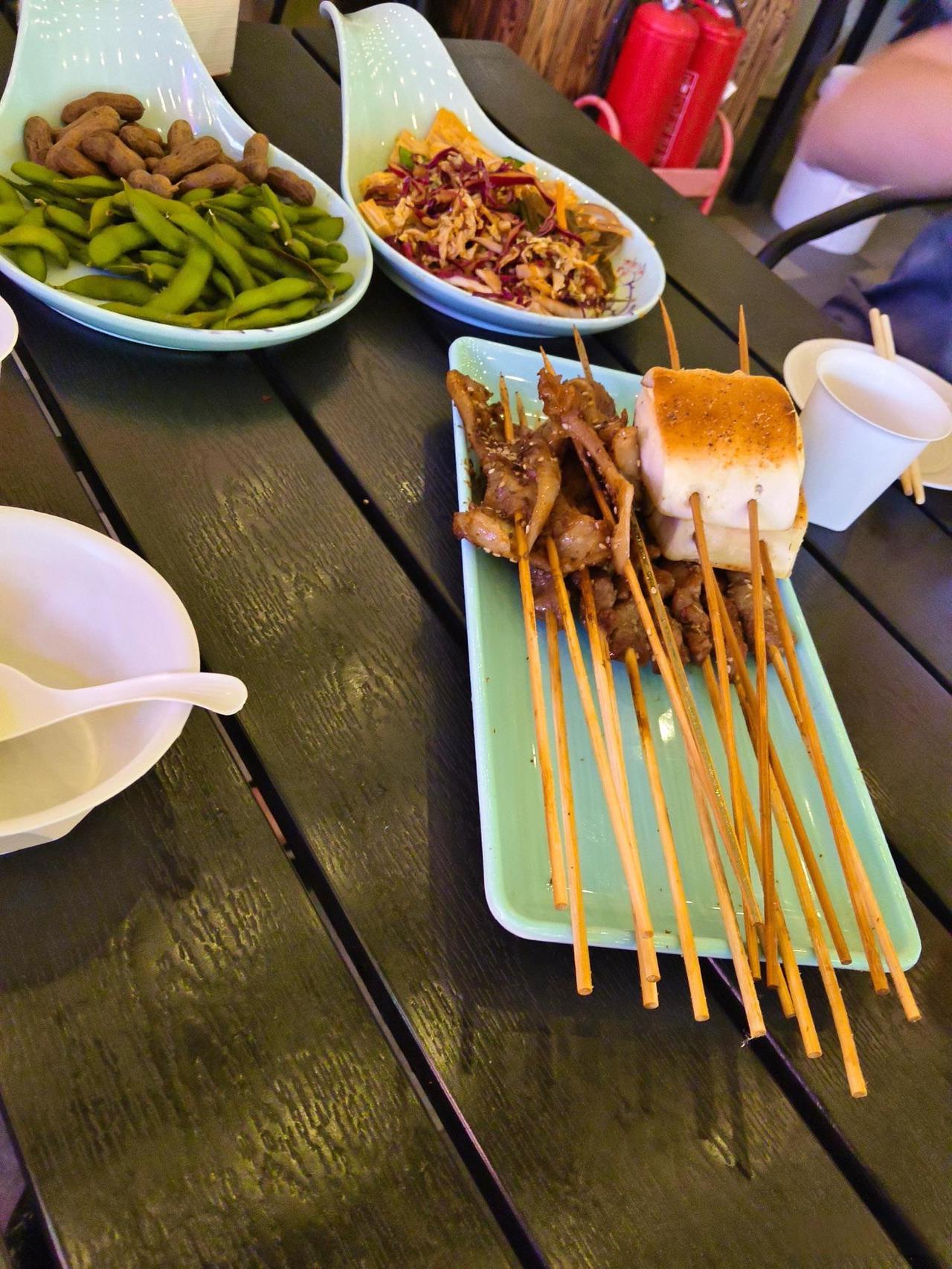 四个人出来吃饭闺蜜就点这点