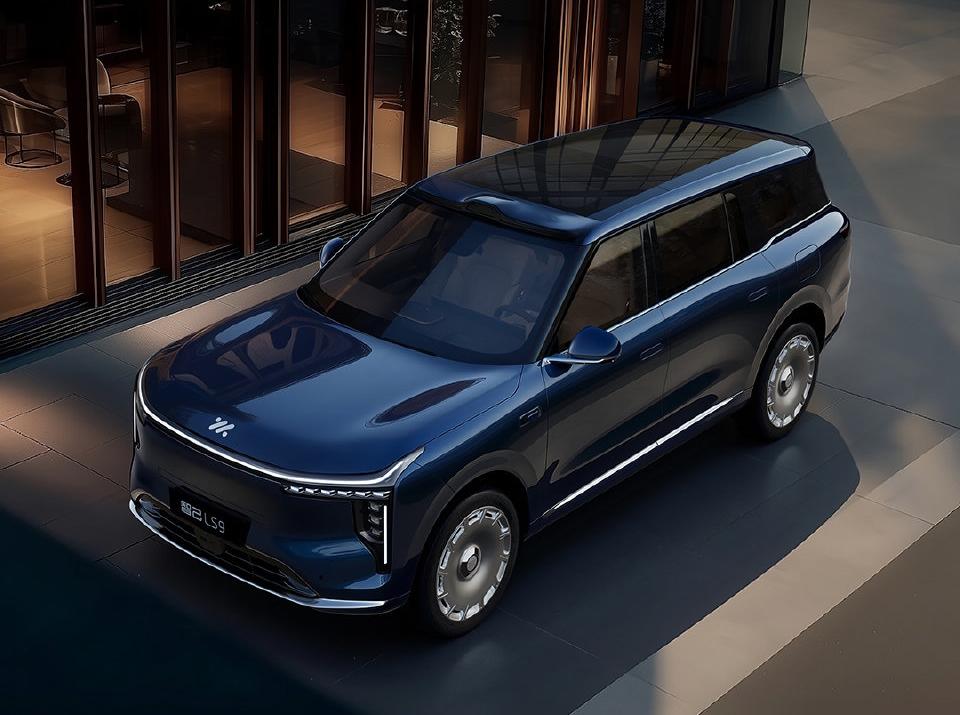 智己LS9正式上市，32.28万起售标配激光雷达，上市25分钟订单突破5000台