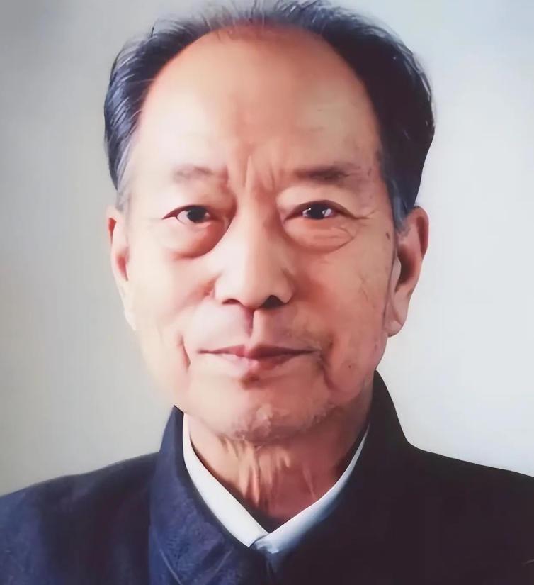 他判刑13年至死未平反，10万人送行墓前立百碑，百姓说不能忘了他。麻烦各位读