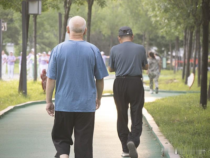 能活到90岁的高血压患者，大多在60岁就不做这几件事了一、不再盲目剧烈运动