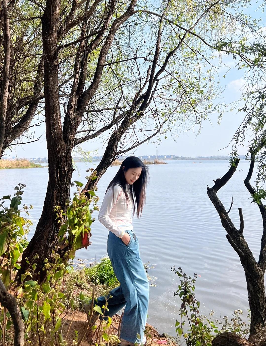 172，133斤｜草海轻徒步路线有种不在城市的美🔍Size胸围86 / 腰