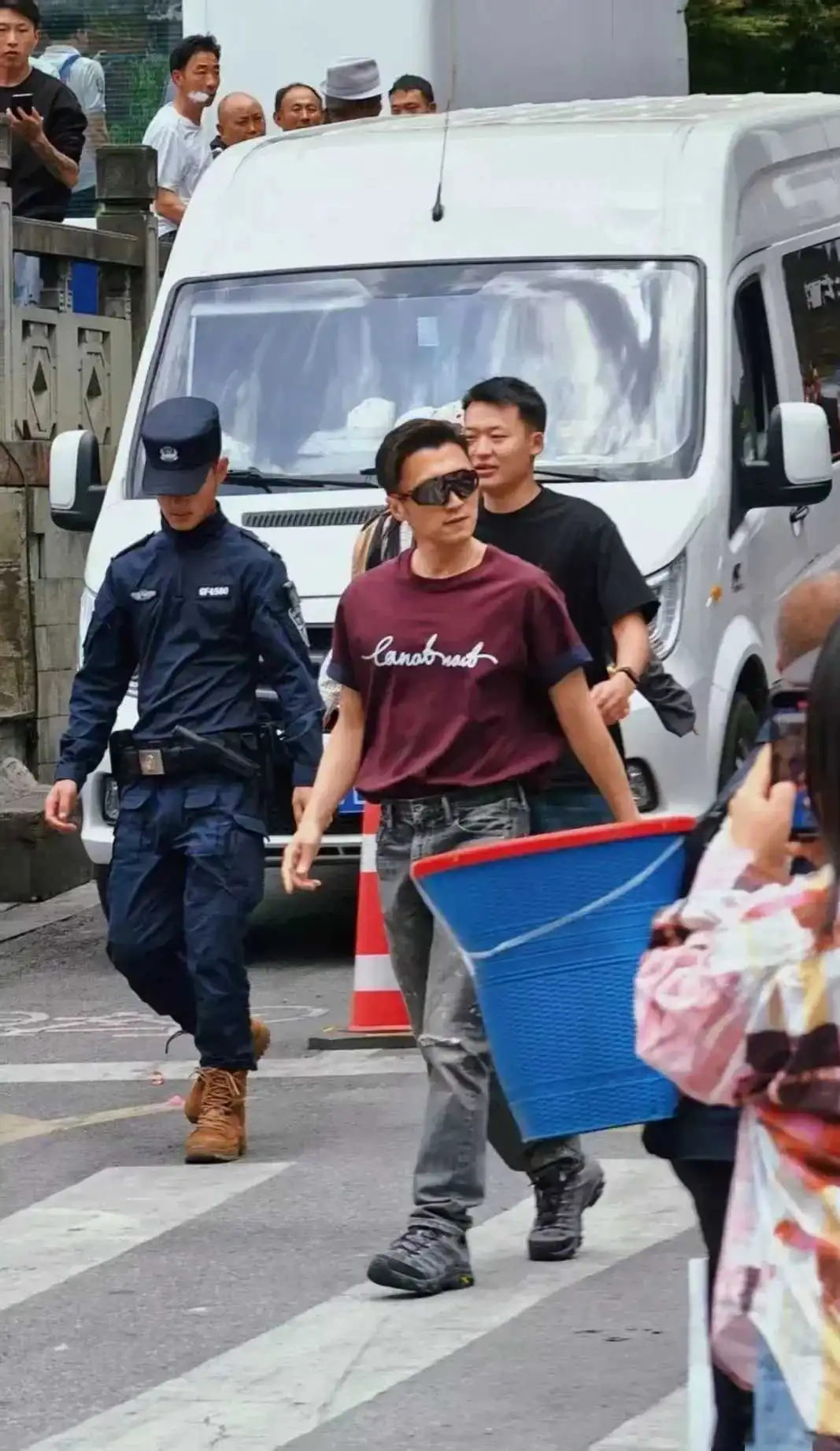 不怪张柏芝为他生儿子，确实帅气啊。