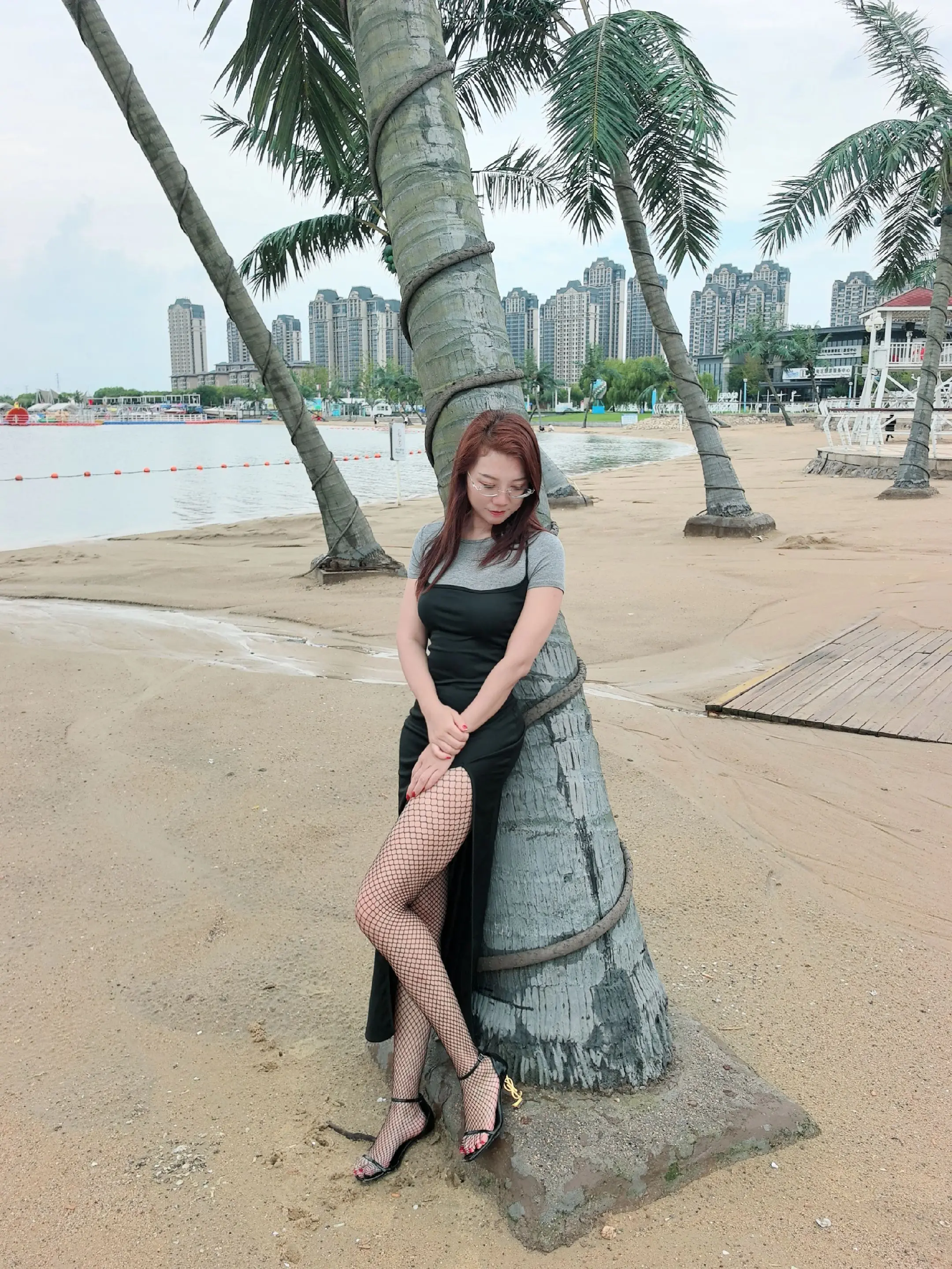 溜达溜达。