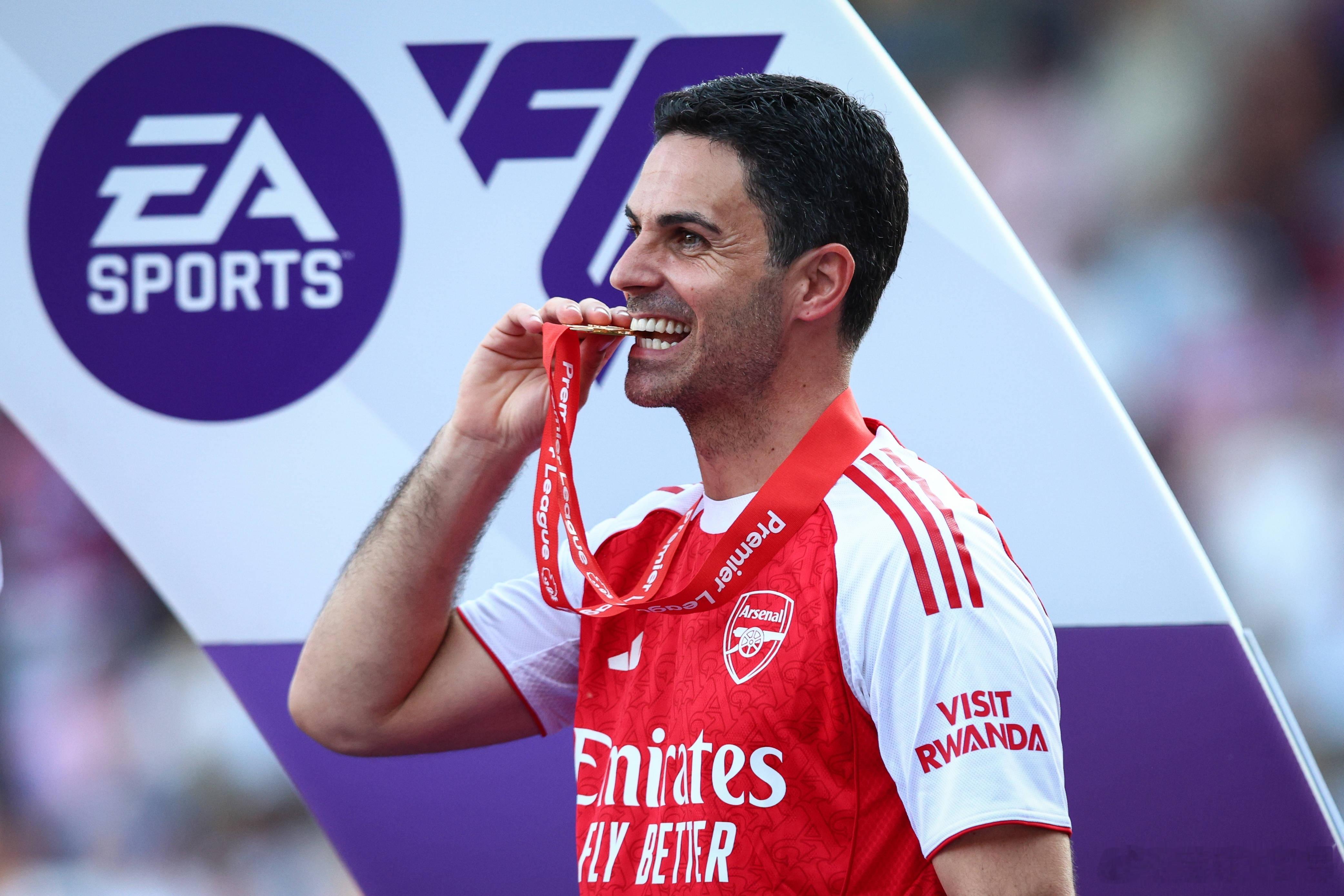 6月2日讯TheAthletic报道，阿森纳今夏的引援工作将由贝尔塔和阿尔特