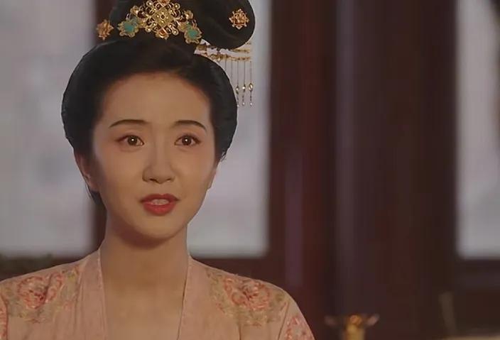 《锦绣芳华》雪溪到底喜不喜欢蒋长扬，她为什么要当着何惟芳的面，揭穿假结婚的事情！