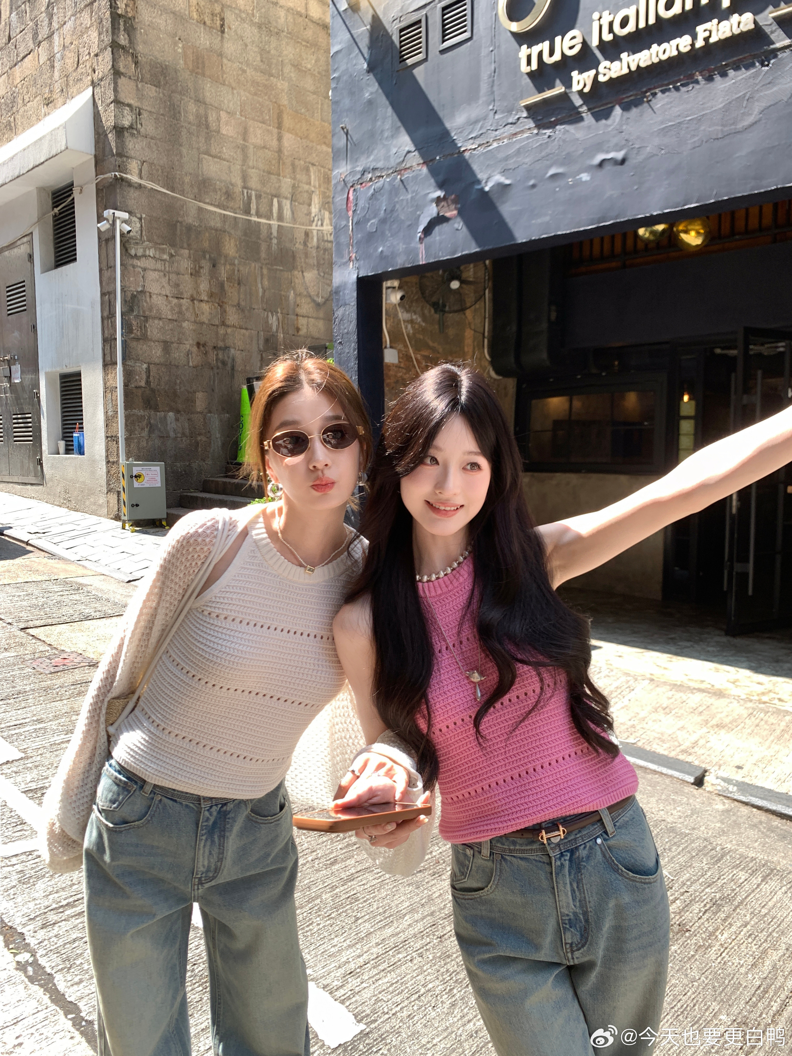 💕属于夏天的热烈和松弛感本期人气镂空背心，加购数据也是top哦！搭配指南如下?