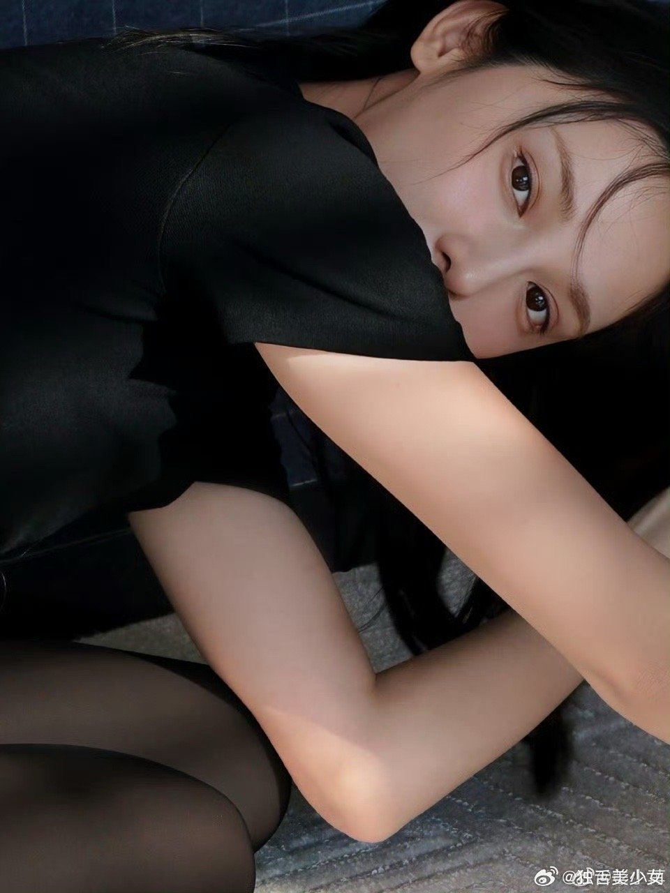 彭小苒白开水妆彭小苒这波化的白开水妆清透高级，把彭小苒立体五官完美呈现出出来了