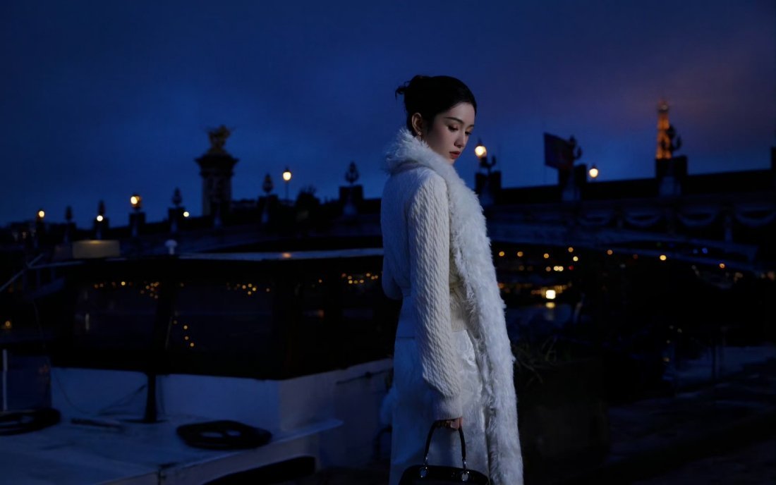 跟随迪奥品牌大使周也一起看秀吧～也也子好美！