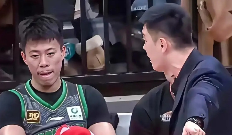 本赛季的CBA打到现在，再看姜宇星和张镇麟，两人终究不在一个档次啊！张镇麟，