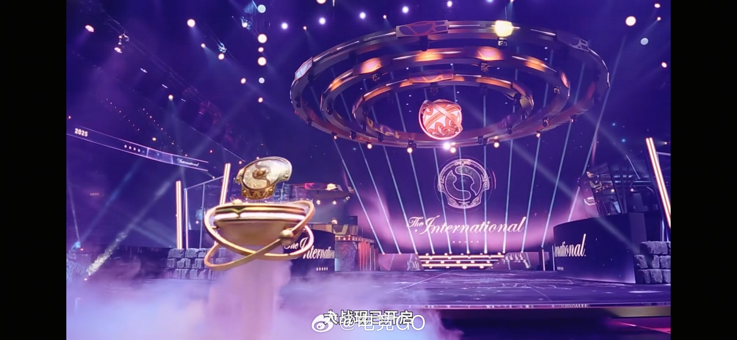 一年一度！中国队冲！！！（谁帮我补下战车的图，刚才动车上卡了[哭哭]）ti14do