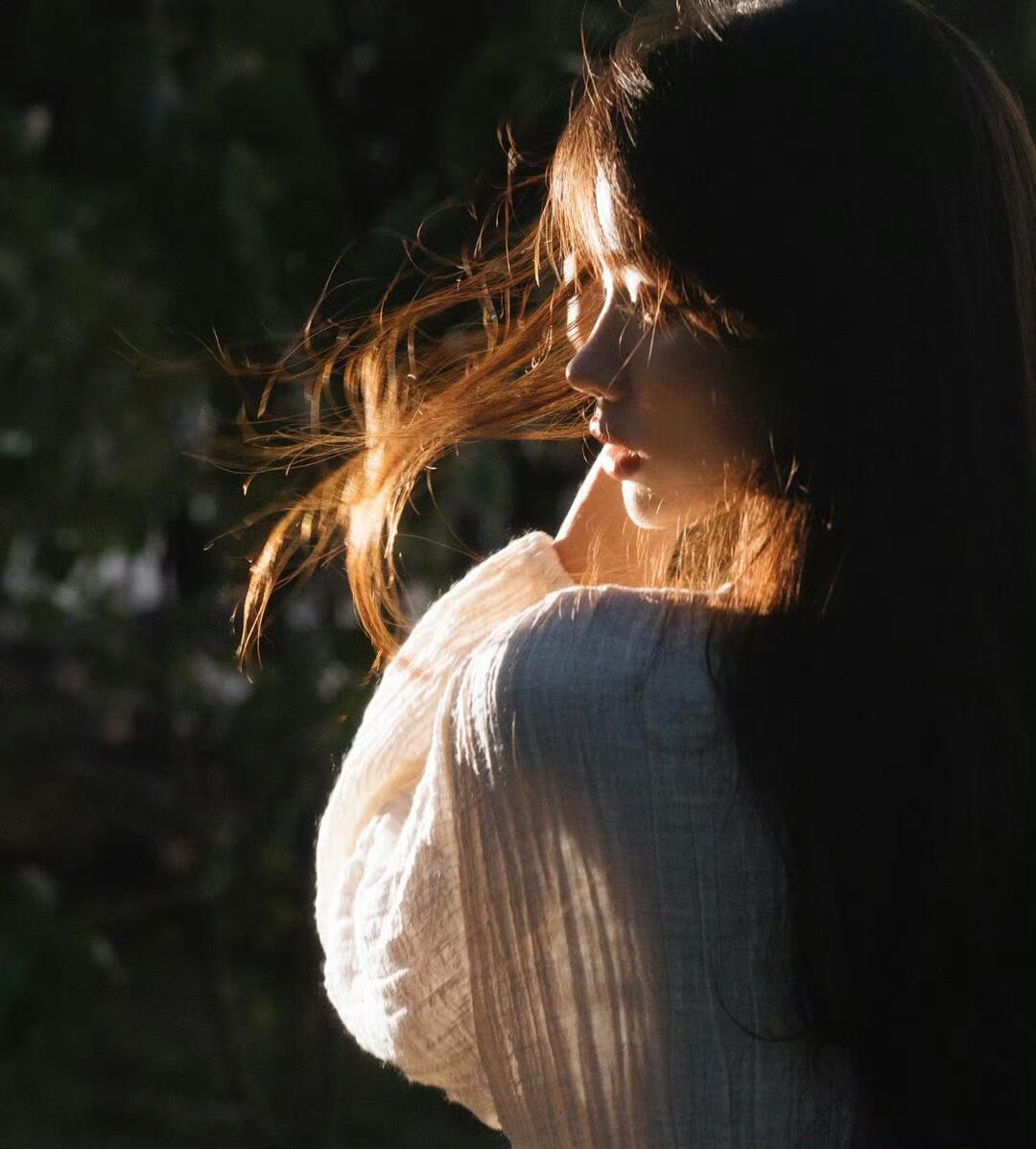𝐒𝐡𝐚𝐫𝐞12P女头像高级氛围感𝐖𝐞𝐜𝐡𝐚𝐭头