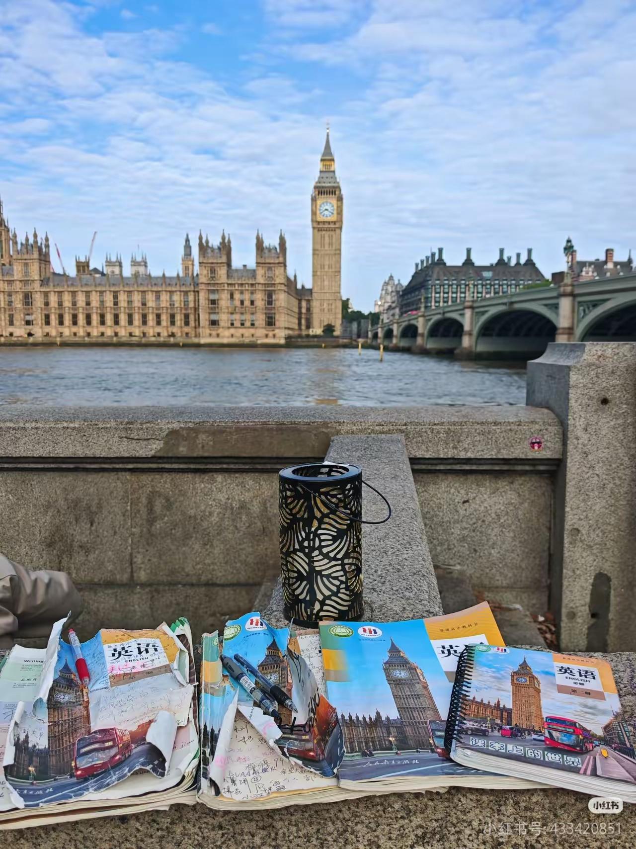 英语是国际通用语言，对获取前沿知识、国际交流十分重要，取消高考英语会损害教育公平