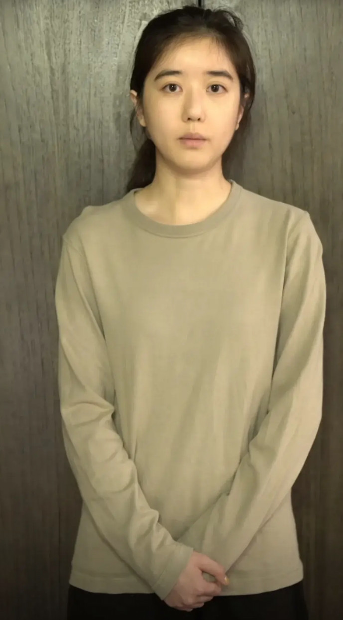 演员李凯馨出来发声了，表示自己的辱华事件是被前助理诬陷的，他本人已经报警，前助理