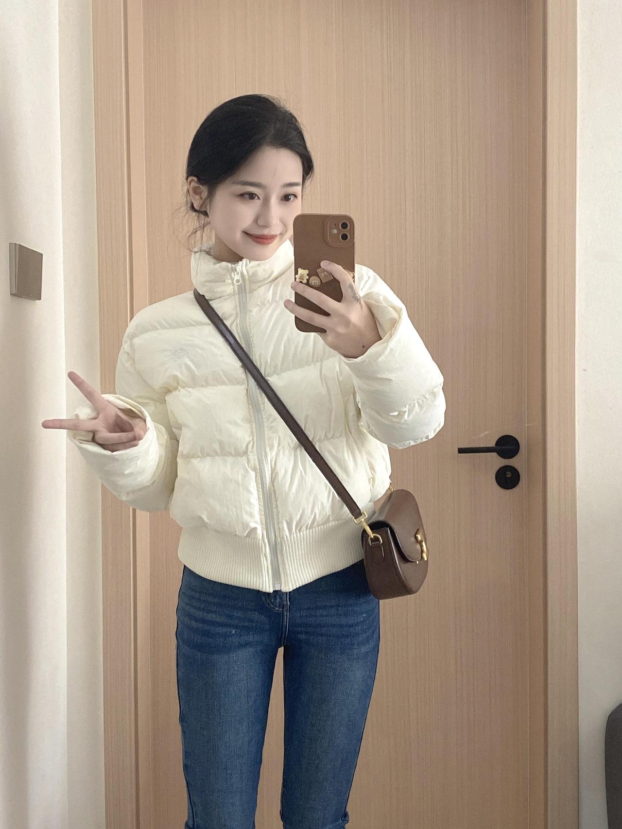 白色真的好穿！奶乎乎的～～