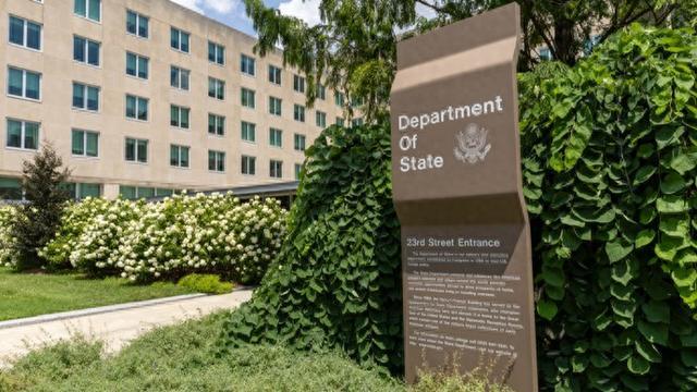 就在最近，美方直接宣布要关闭白沙瓦的总领馆，重点来了，这可不是临时停摆，而是彻底