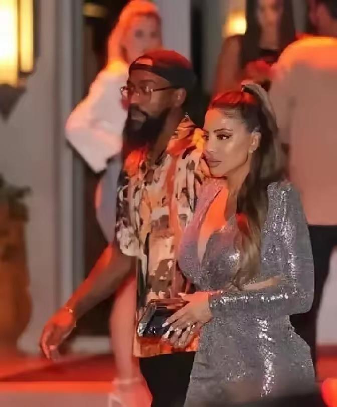 乔丹儿子马库斯这感情生活比电视剧还精彩！34岁的他，刚把53岁的卡门·伊莱克特拉