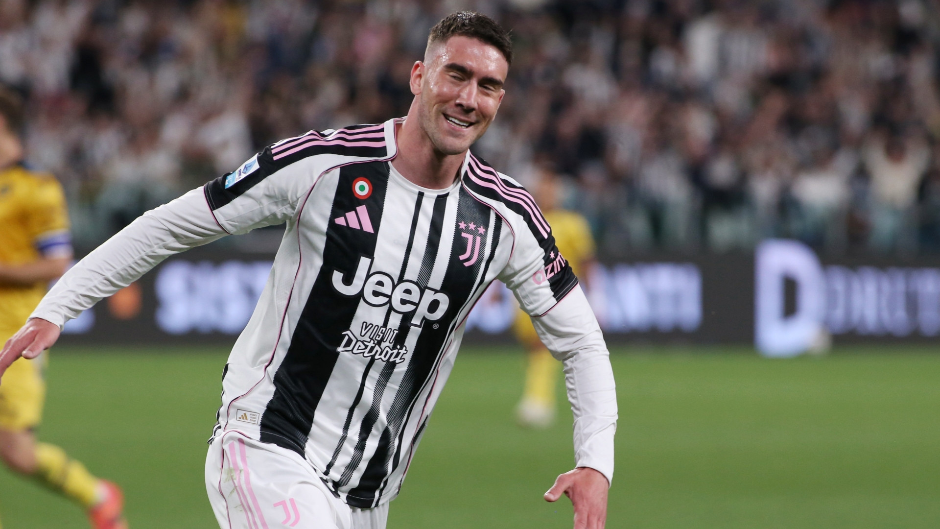 尤文可能会为弗拉霍维奇提供低于1000万欧的签字费，以700万欧年薪与他续约。