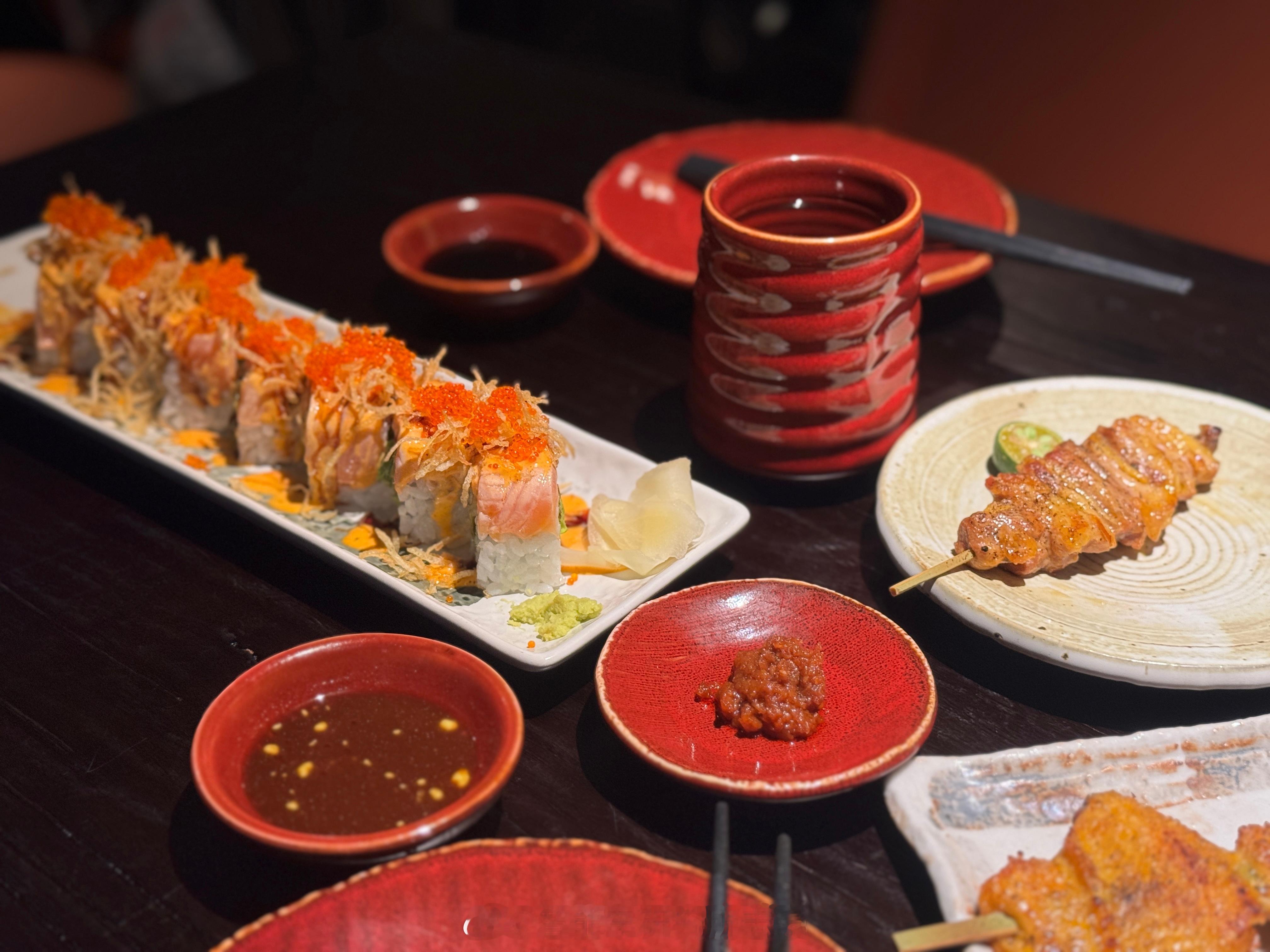 普通得不能再普通的普通口味烧鸟，都可以吃几百块这物价真的很沪爷