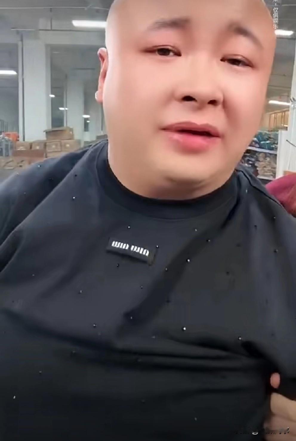 老狗回应前妻白雨，认可互联网不玩了，就是干你！同时段直播的老