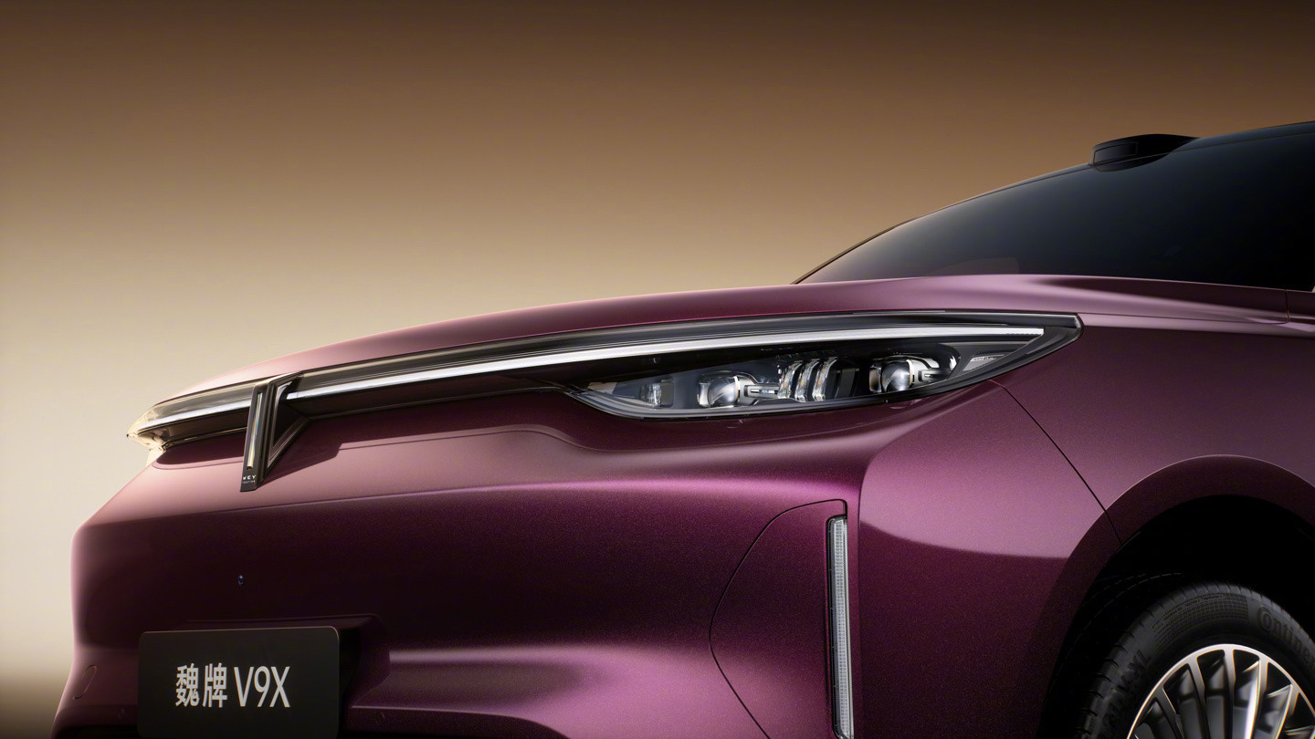 长城汽车旗下魏牌公布了全新的旗舰SUV车型——魏牌V9X外观图。这个