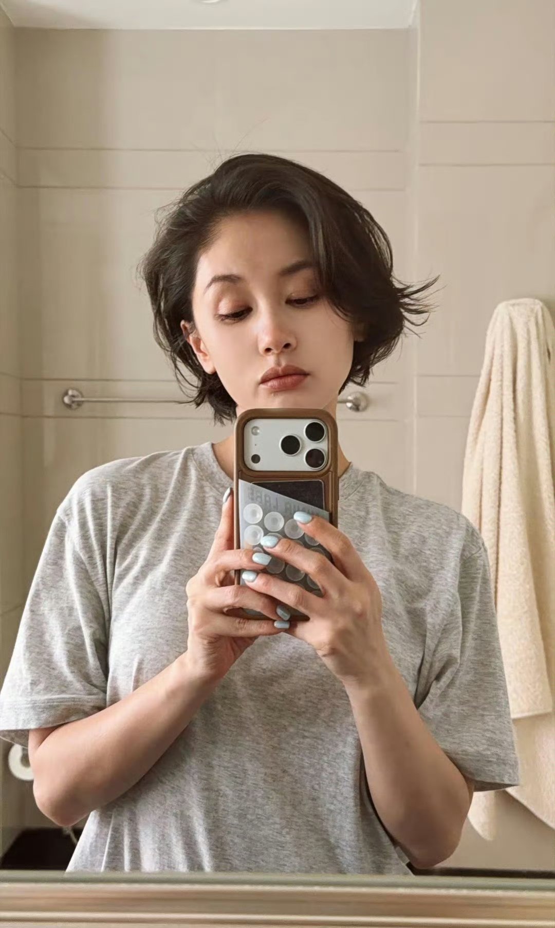 王子文好敢说！不是赶时髦，是我的脸，短发生图状态绝了​​​
