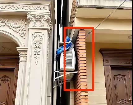邻里难题，你站在装空调一方还是砌墙一方？